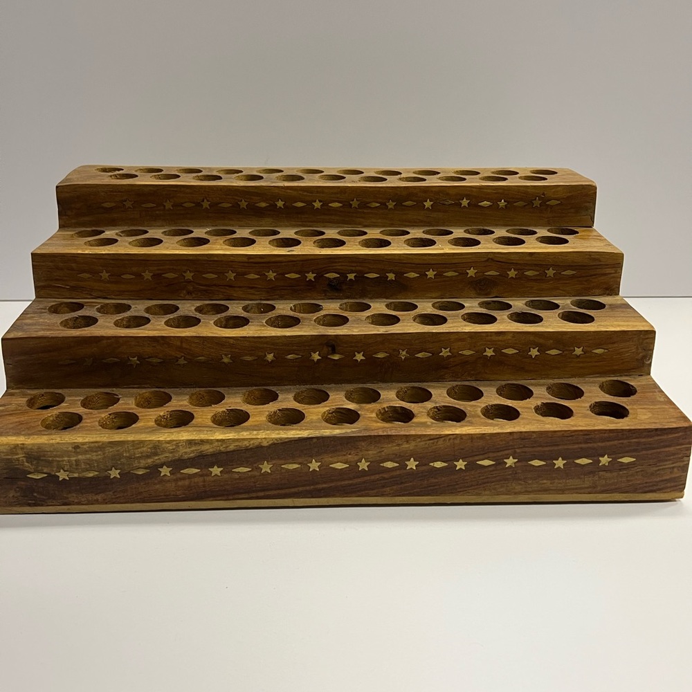 Body oils wood display racks